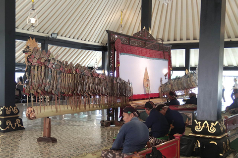 Yogyakarta: Pindul Cave Tubing & Keraton Jogja Cultural Tour