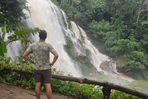 En privado: Terrazas de arrozales y Parque Nacional de Doi Inthanon.