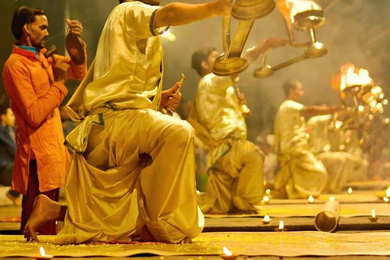Varanasi: 2-Day Tour with Ganga Aarti and Boat Ride