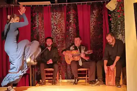 Sevilla: Flamenco-show på Tablao Flamenco Andalusí