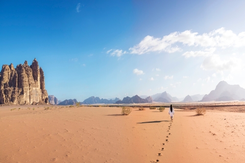 From Aqaba: 2-Hour Jeep Tour to Wadi Rum