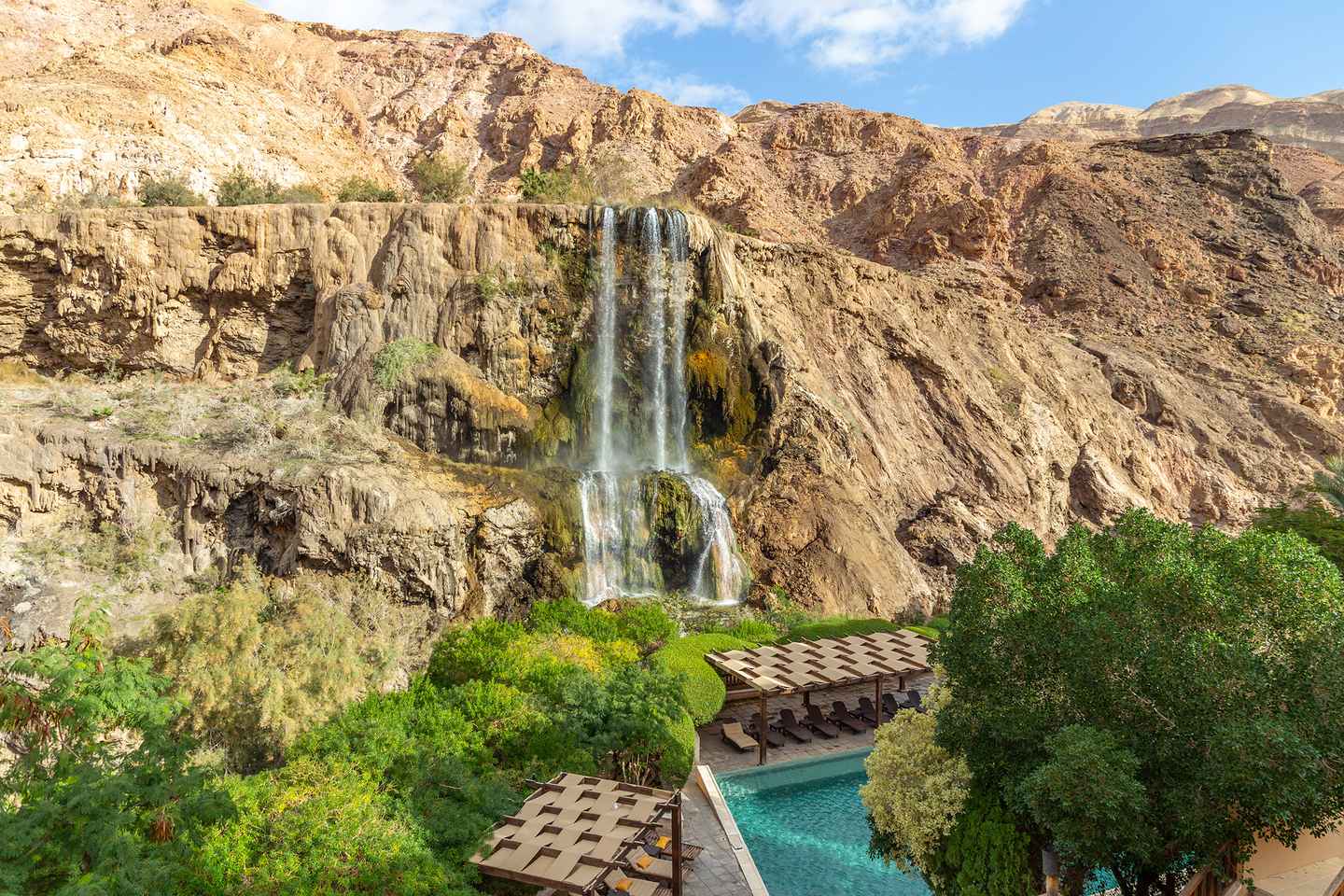 ma'in hot springs