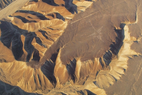 Von Pisco oder Paracas: Flug über die Nazca-LinienVon Pisco oder Paracas: Nazca Lines Flug