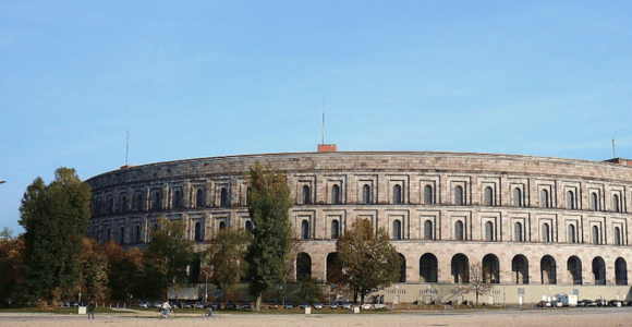 Nürnberg: Tour durch den Zweiten Weltkrieg mit Hotelabholung