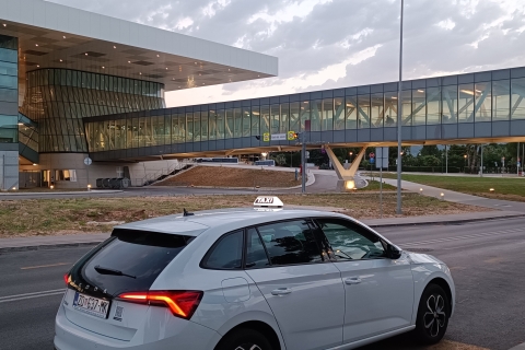 Van Zadar: privétransfer van Zagreb en Franjo Tudman naar de luchthavenVan Zadar: privétransfer naar Zagreb