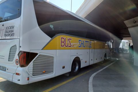 Shuttlebus mellem Vatikanstaten og Fiumicino Lufthavn