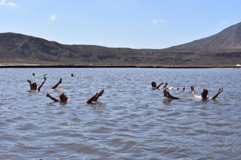 Sal: village de Pedra de Lume, visite du lac salé et nage avec les requinsVisite guidée en français