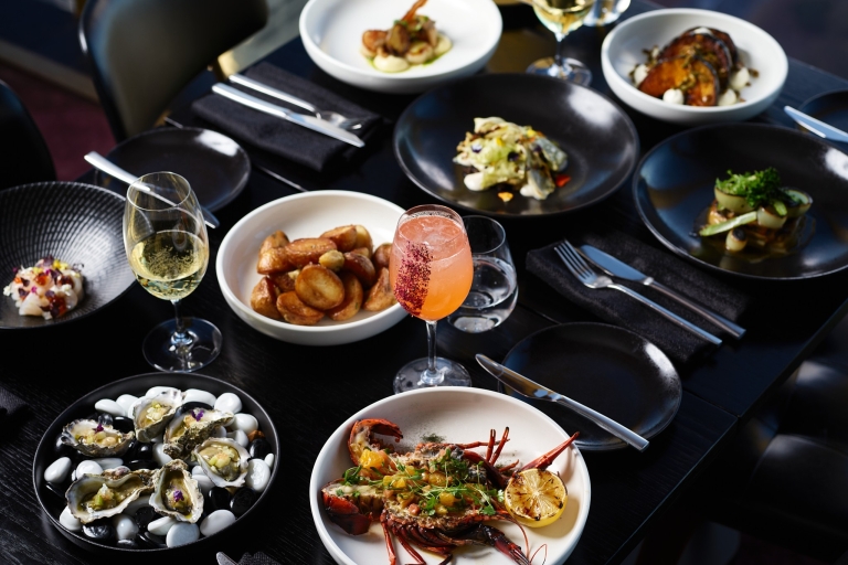 Sídney: Experiencia gastronómica Infinity at Sydney TowerComida dominical de 3 platos