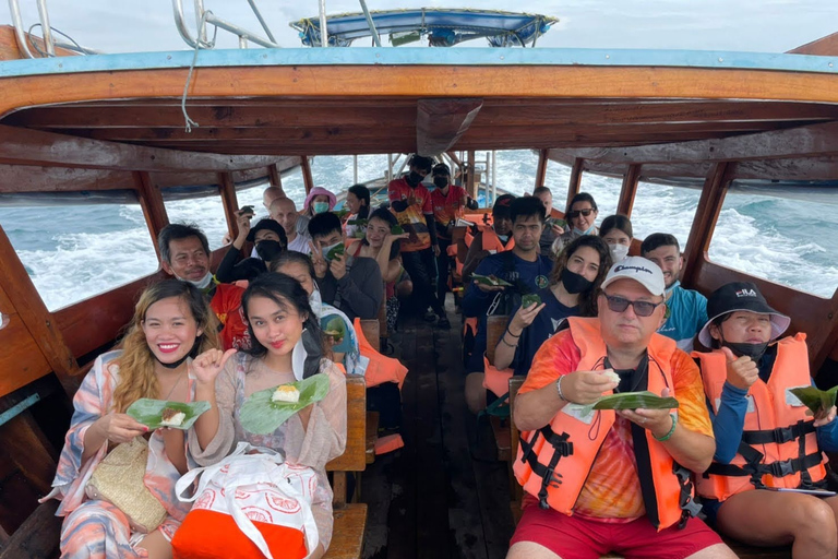 Krabi: tour en barco por las islas Hong, kayak y miradorPunto de encuentro en el Hotel Phra Nang Inn de Ao Nang