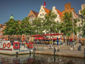 Lübeck: Private Historical and Architectural Walking Tour
