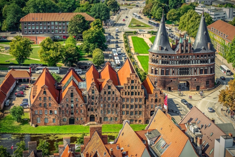 Lübeck: Private Historical and Architectural Walking Tour