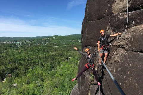 Tyroparc: Via Ferrata e Caminhadas nas Laurentians
