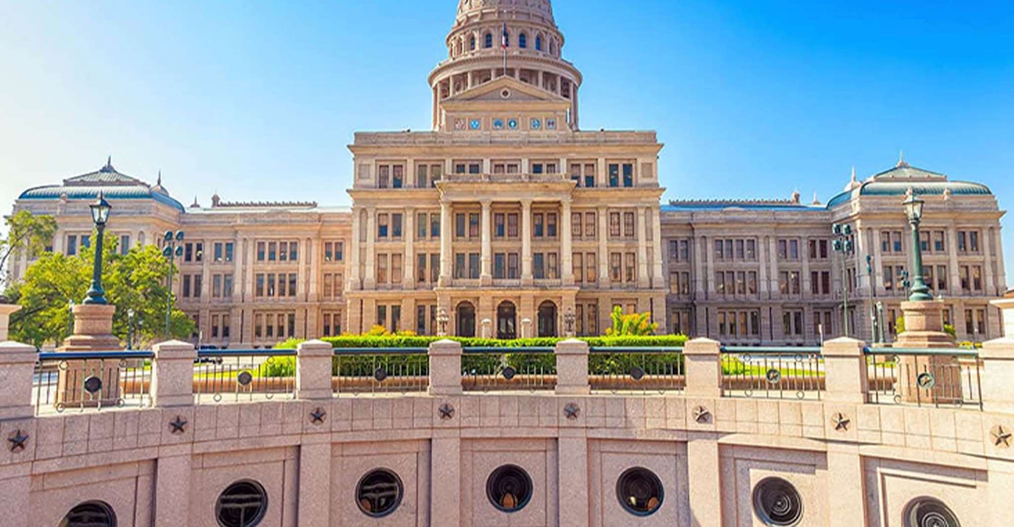 Austin: Downtown Food Tour with 6+ Tastings of Local Flavors photo 12