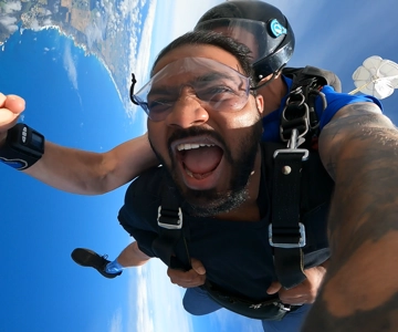 Great Ocean Road: Skydive over the Twelve Apostles
