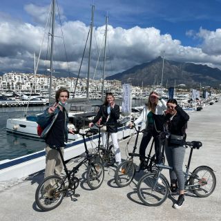 Marbella: Guided Bike Tour with Tapas Tasting and Drinks