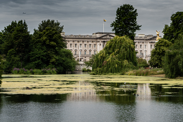London: Life and Legacy of Queen Elizabeth II Private Tour