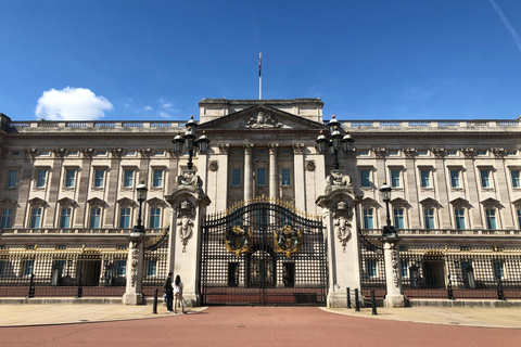 London: Life and Legacy of Queen Elizabeth II Private Tour