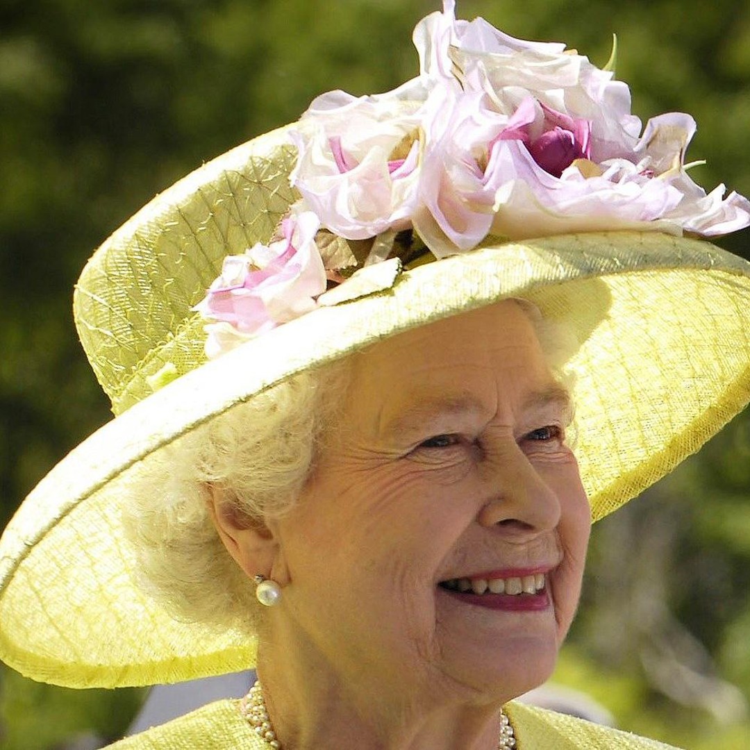 London: Life and Legacy of Queen Elizabeth II Private Tour