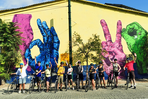 Athens: Bike tour of the Historic Center & Local Areas