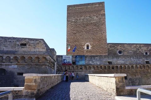 Bari: visita guiada ao castelo normando-suábio