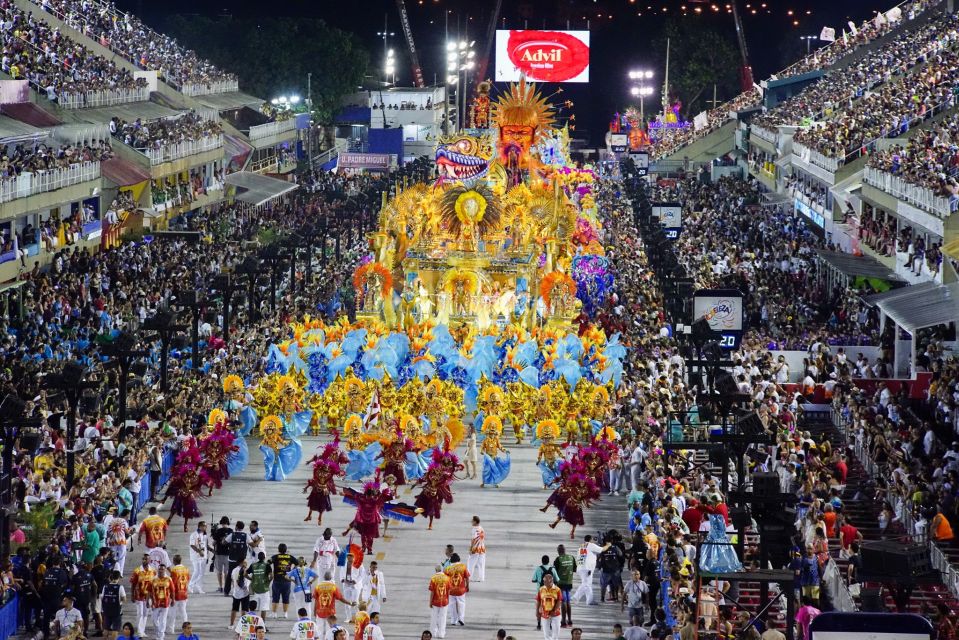 Rio Carnival Parade from a Prime Box 2024 - Rio de Janeiro