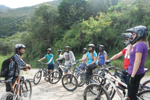 De La Paz: le tour de vélo de route le plus dangereux au mondeLa Paz: visite privée à vélo de la route de la mort