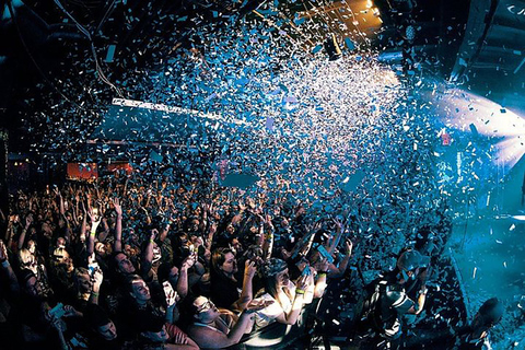 Miami: Party Bus, ingresso al club e open bar notturnoPacchetto festa: Pullman, ingresso al club e open bar inclusi