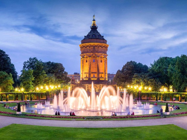 Visit Mannheim Old Town & Water Tower Smartphone App Quest Game in Mannheim