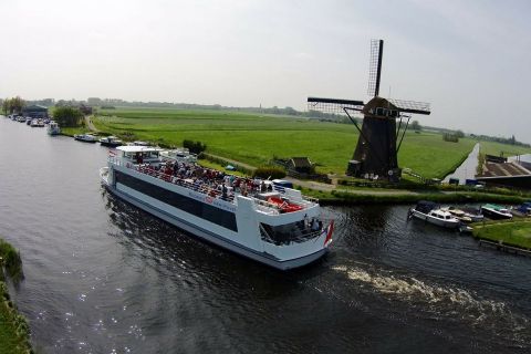 Kagerplassen: Windmill Cruise and Keukenhof Entry Ticket