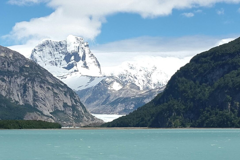 Glaciers & Waterfalls Tour with Boat Trip and Hike