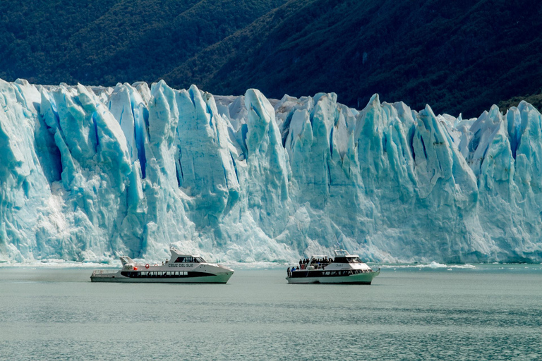 Glaciers & Waterfalls Tour with Boat Trip and Hike