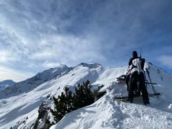 Innsbruck: Priv. Escursione guidata in montagna innevata/ciaspole