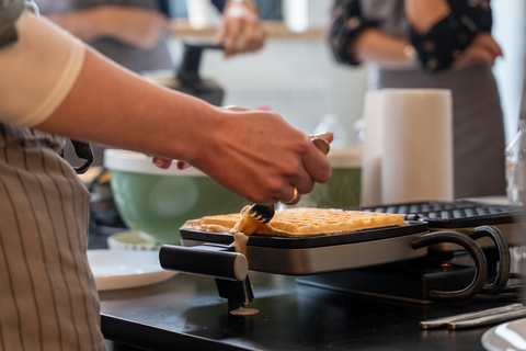 Ghent: Workshop de fabricação de waffles belgas com degustação de cerveja