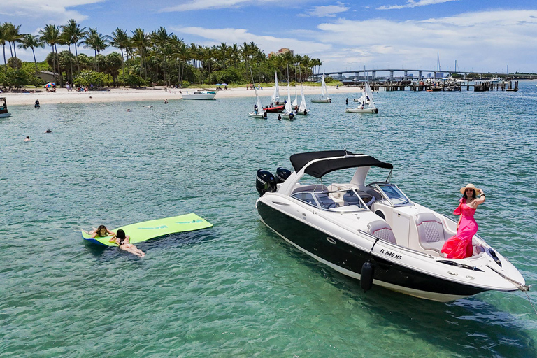 West Palm Beach: Private Boat Tour with a Captain 2 Hour - Private Sightseeing & Island Sand Bar