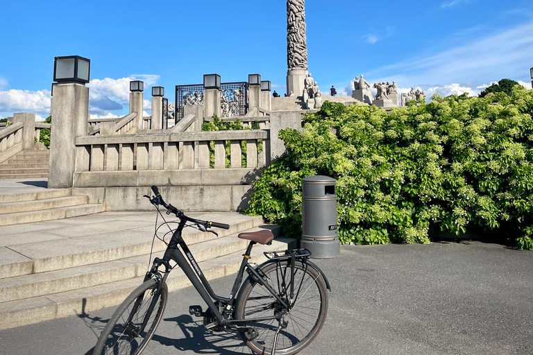 Oslo: tour guidato a piedi del Parco VigelandOslo: tour guidato a piedi nel Parco Vigeland