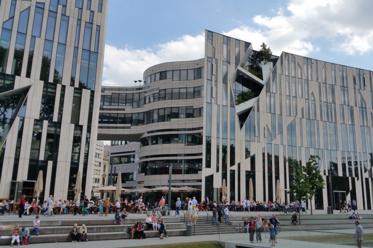 Düsseldorf: Erster Entdeckungsspaziergang und Lesespaziergang