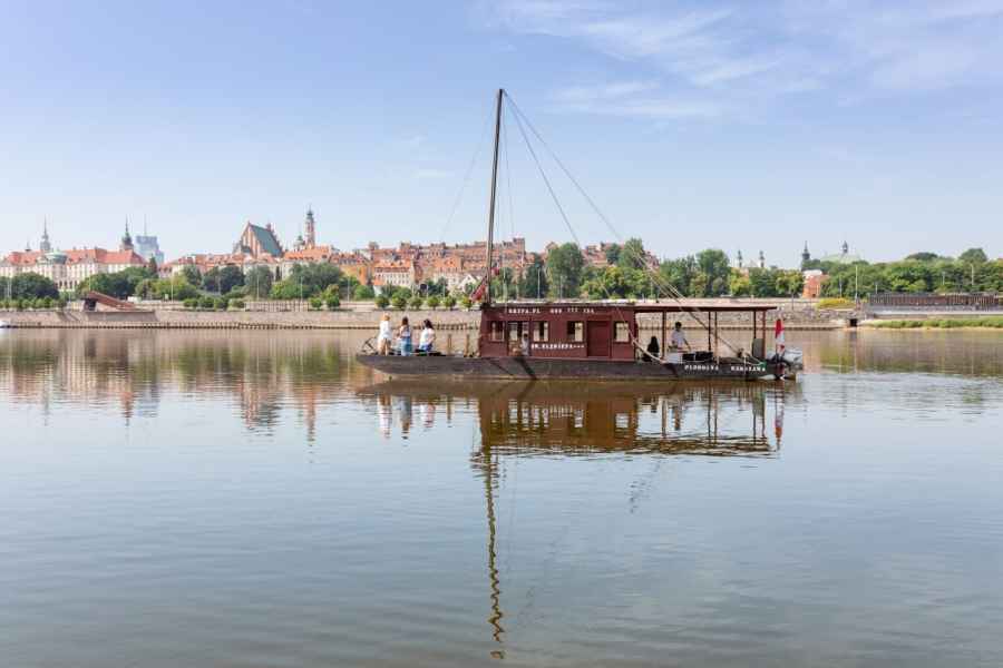 Warschau: Traditionelle Galar-Fahrt auf der Weichsel