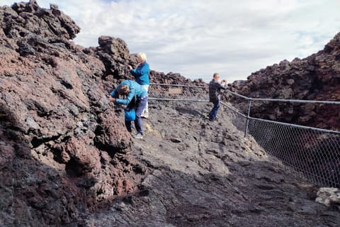 Twin Falls: Craters of the Moon Full-Day Tour with Lunch