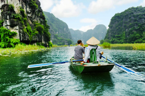 De Hanói: Mua Cave - Tam Coc Full Day TourDe Hanói: Ninh Binh Boat Tour - Mua Cave Tour