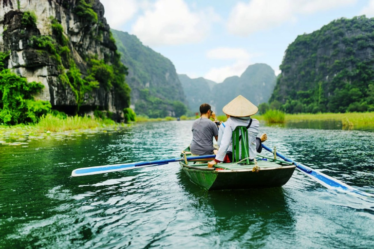 From Hanoi: Mua Cave - Tam Coc Full Day Tour From Hanoi: Ninh Binh Boat Tour- Mua Cave Tour