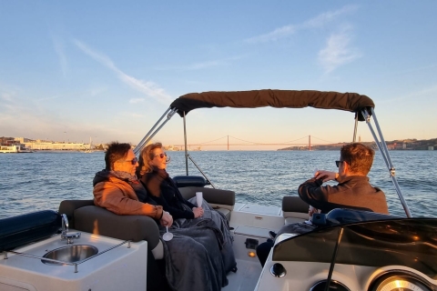 Lisbon: Private Sightseeing Cruise with Champagne