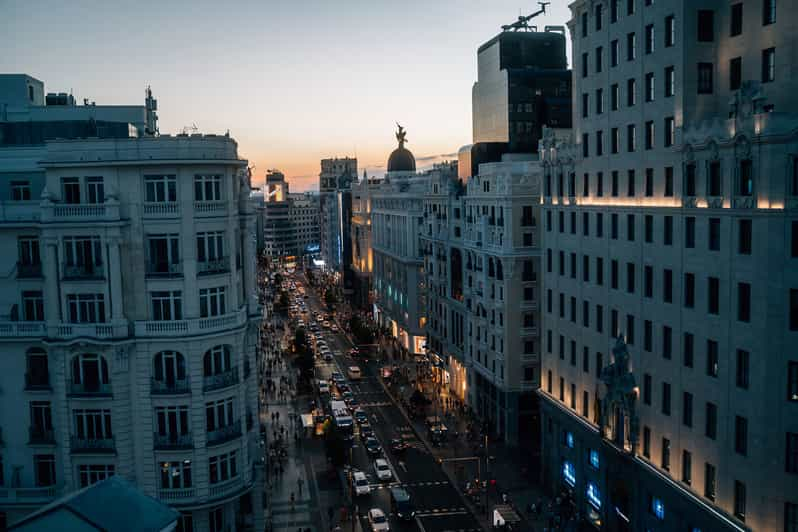 Madrid: Tour Local De Tapas Y Vinos Con Bebidas Y Vistas | GetYourGuide