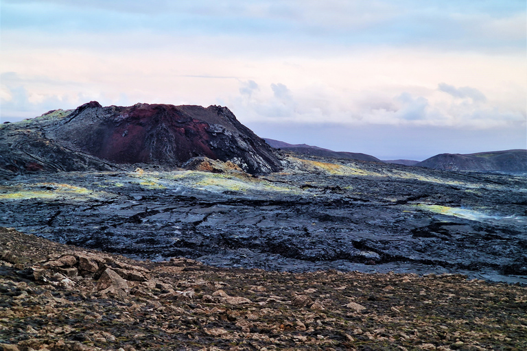 Reykjavík: geothermische tour rond vulkaanuitbarstingenTour met ophaalservice vanaf geselecteerde locaties