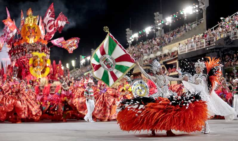 Rio De Janeiro Ingressos Desfile Das Escolas De Samba Do Carnaval Getyourguide