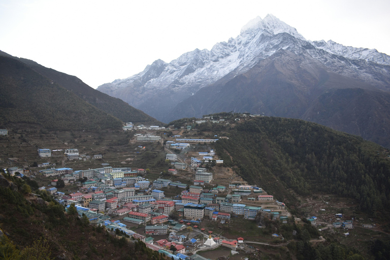 Senderismo de 7 días en Namche Bazaar, regreso en helicóptero a Lukla y vuelo a KTM