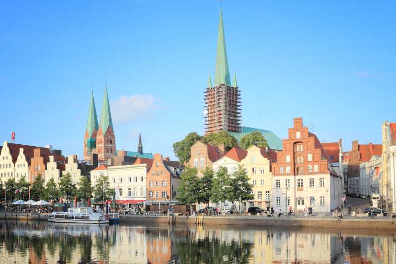 Lübeck: First Discovery Walk and Reading Walking Tour