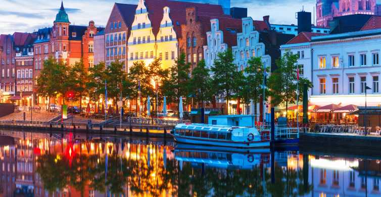 Lübeck: City Highlights Scavenger Hunt and Self-Guided Tour
