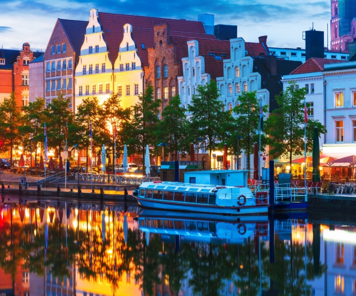 Lübeck: Búsqueda del tesoro de lo más destacado de la ciudad y visita autoguiada