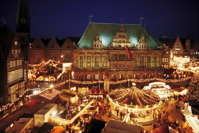 Bremen: Fairy Tale Christmas Guided Walking Tour in German