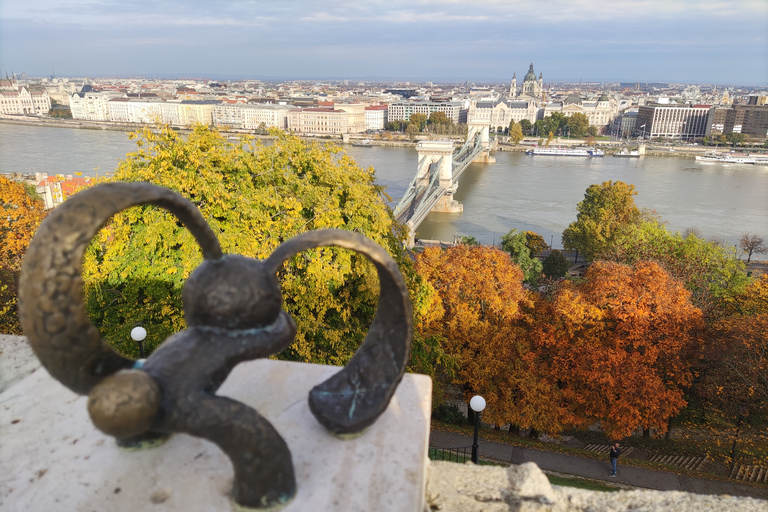 Budapest: Vandringstur i Budas slottsdistriktBudapest: Rundvandring i Buda Castle District (tyska)